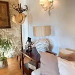 Hotel As Pedras Roxos