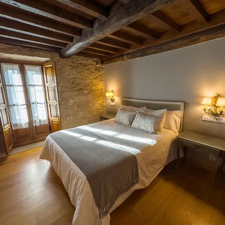 As Pedras Hotel Roxos