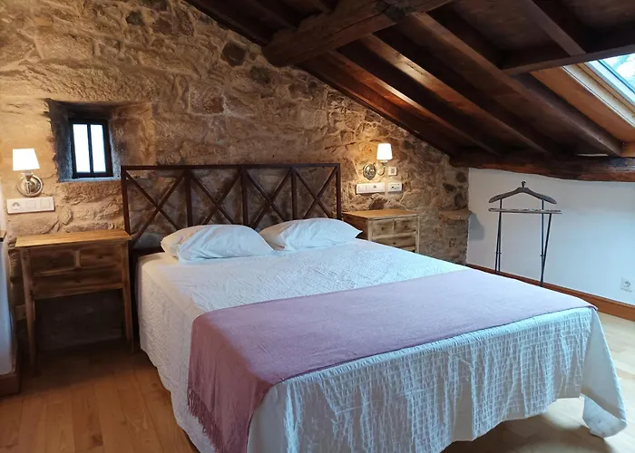 Hotel As Pedras Roxos